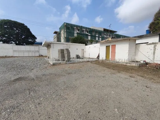 Venta De Terreno Cabudare Los Rastrojos Codigo  2  5  6  5  9  7 Mildred Extaordinaria Oportunidad Un Terreno En La Via Principal Los Rastrojos, Centrca Y Muy Transitada  Totalmente Cercado En Bloque