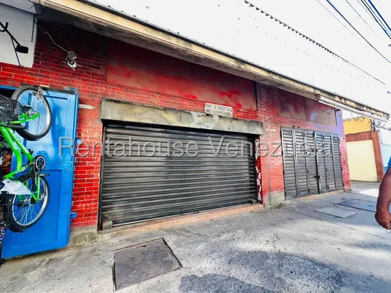 Local En Alquiler En La Victoria Aragua 25-13477 Irrr