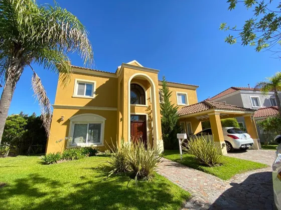 Casa Al Agua, Alquiler Anual Con Muebles Barrancas Del Lago - Nordelta 