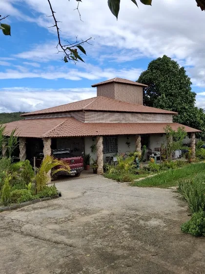 Casa De 3 Quato Com Carto Suíte Mais 1 Banheiro Sala Grande 