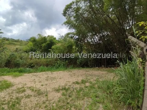 Atencion Inversionista En Venta Terreno Inm En La Urb.el Chuponal, Naguanagua,  Proyecto Aprobado Por Ingeniera Municipal : Vivienda Unifamiliar, Estudio De Suelo . Para 160  Townhouse De 260mt2
