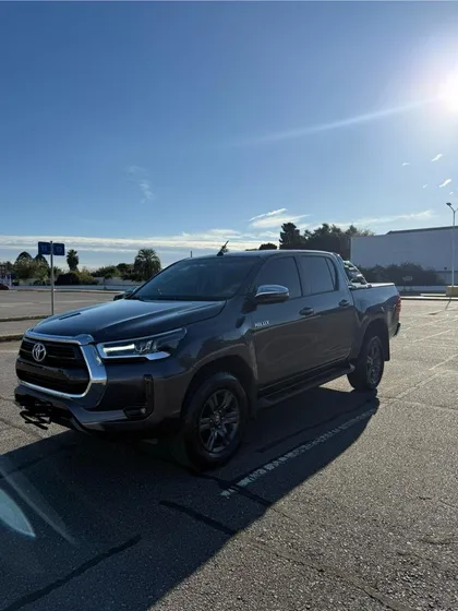 Toyota Hilux 2.8 Cd Srv 177cv 4x2