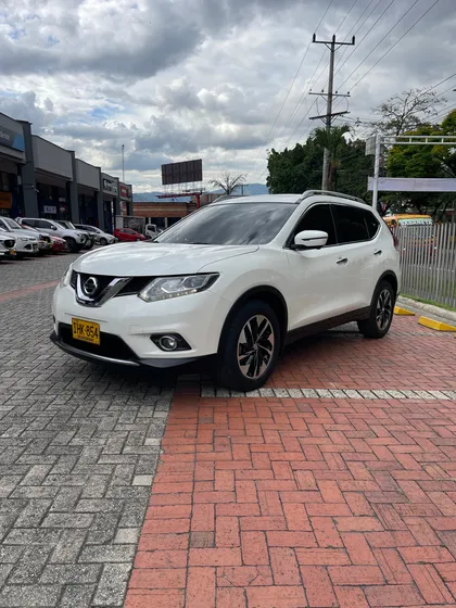 Nissan X-trail 2.5 4x4 Exclusive