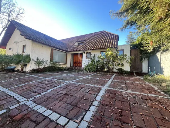 Casa Cercana A Colegios En Lo Barnechea