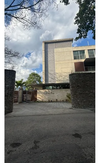 Vendo Apartamento Triplex 300m2 Chulavista 5841