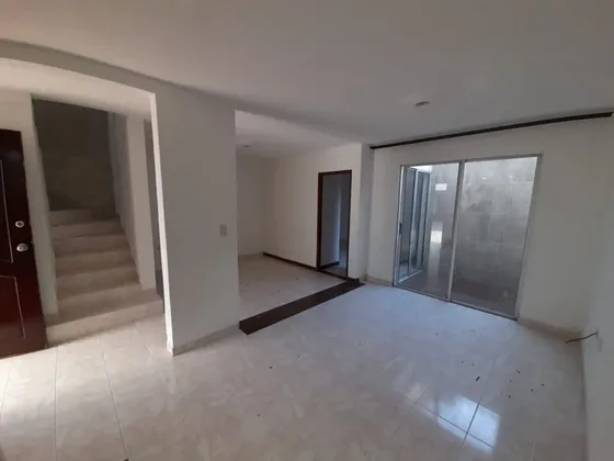 Se Vende Casa De Dos Pisos En Conjunto Barrio Las Mercedes Palmira