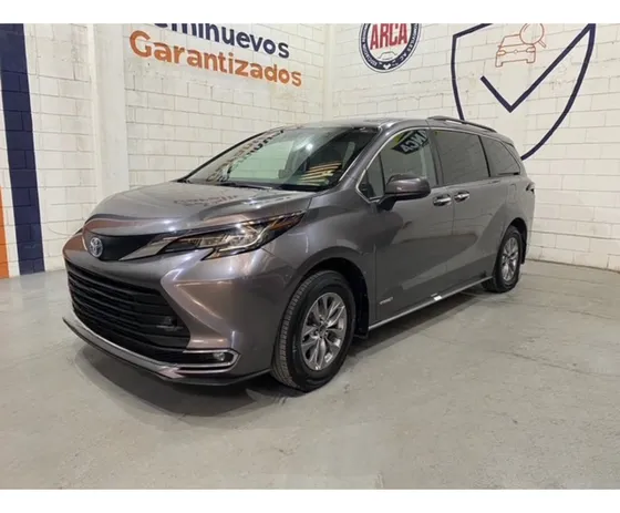 Toyota Sienna 2.5 Xle Hev At