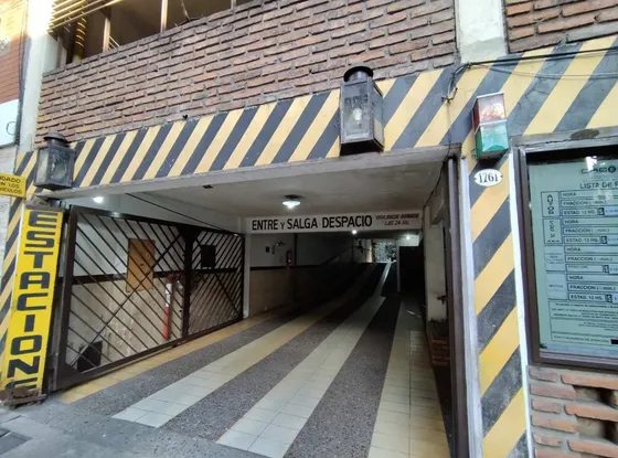 Cochera En Venta En Barrio Norte Seguridad 24 Hs
