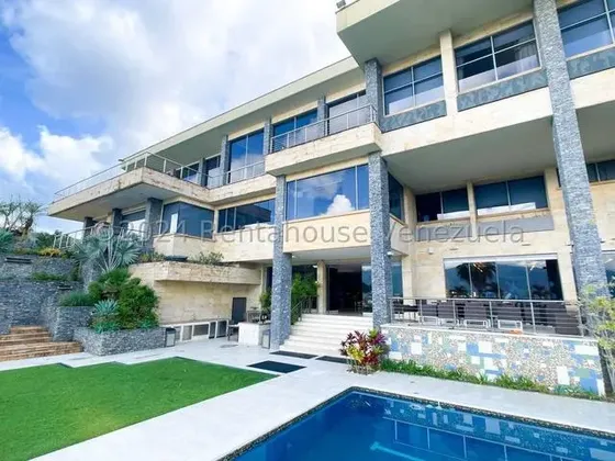 Casa En Venta,la Trinidad Mls #24-18356