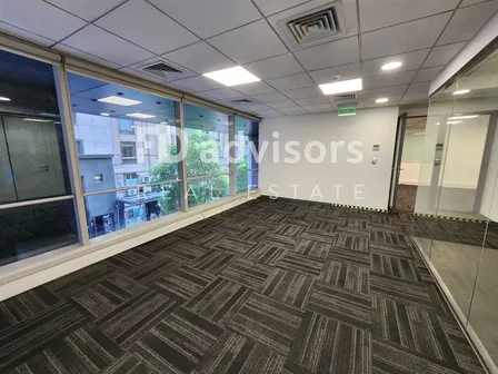 Amplia Oficina, Privados, Metro Santa Lucía (l1)