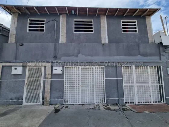 Milagros Inmuebles Local Alquiler Barquisimeto Lara Zona Centro Economica Comercial Economico Código Inmobiliaria Rent-a-house  25-7587