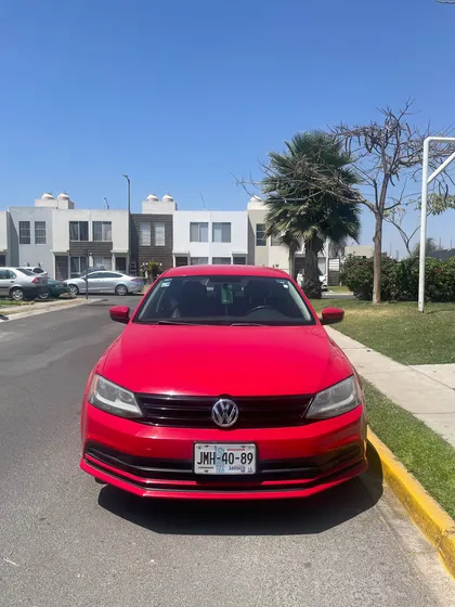 Volkswagen Jetta 2.0 L4 Mt