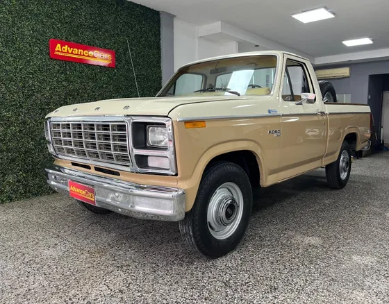 Ford F-100 3.6 Lujo