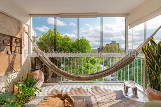 Confortable Apartamento En Venta En Sebucan. 25-16250