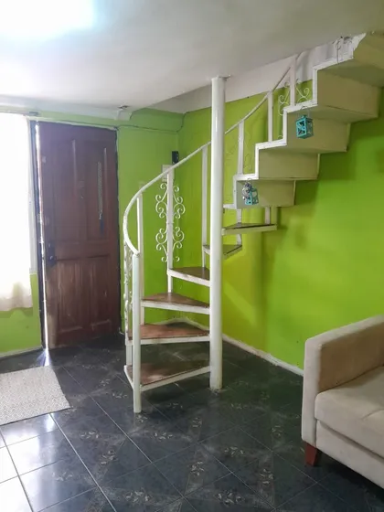 Casa Amplia ,2 Pisos Con Local Comercial La Granja 