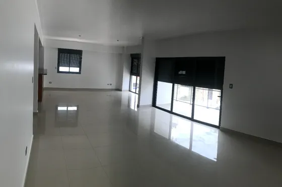 Alquiler - Apto - 2do. Nivel - 3 Habitaciones - El Millón
