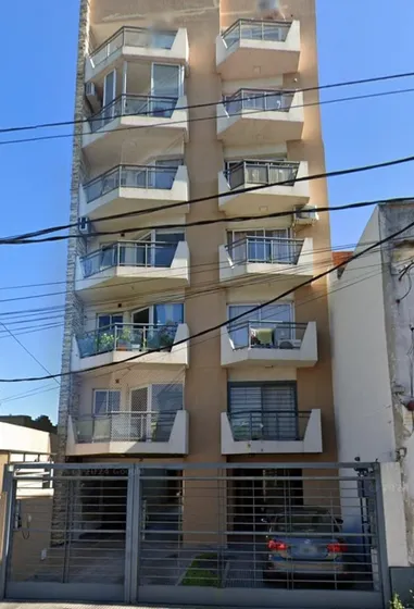 En Palomar Departamento De 3 Ambientes 2 Baños En Semipiso Con Cochera F: 7744