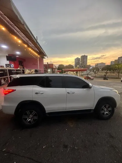 Toyota Fortuner 2.7l Mid