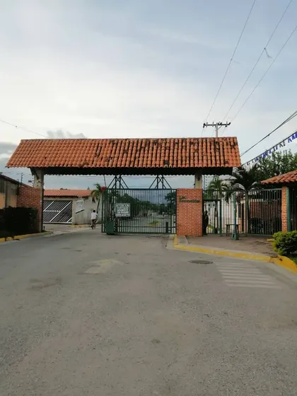 En Venta Casa En Urbanización La Esmeralda/palo Negro/libertador/avma02