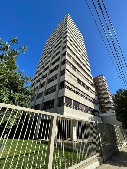 Piso Venta; Centro ; La Plata; 2 Cocheras ; Nuevo; Tomo Valor!!!