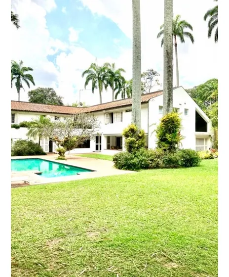 Vendo Casa 750m2 Los Chorros 1698