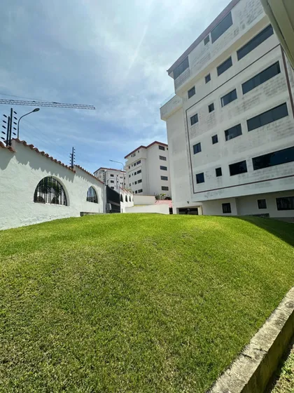 En Venta Espectacular Apartamento En Urbanización Los Salias Kh