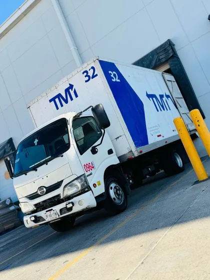 Hino 300 616 Con Caja Seca Para 8 Pallets