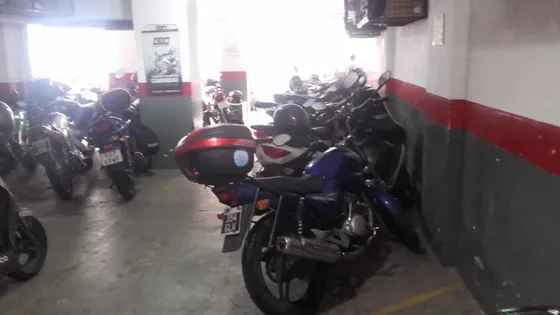 Espacio Guarda Moto Techada Almagro