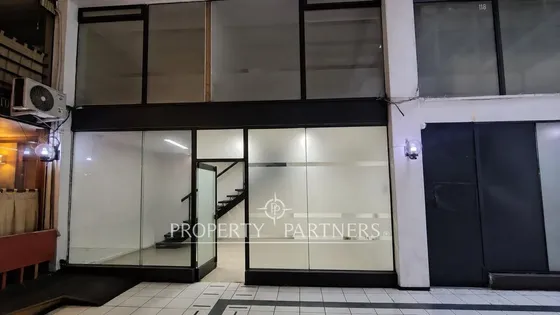 Excelente Local Comercial En Pleno Centro