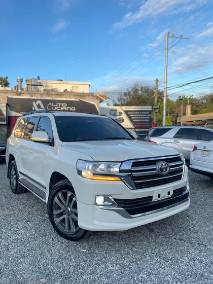 Toyota Land Cruiser Vx.r