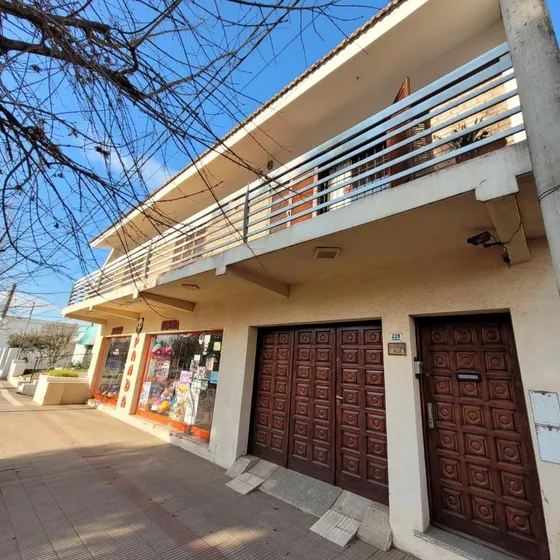 Venta Casa 3 Dormitorios +local Comercial Villa Del Dique