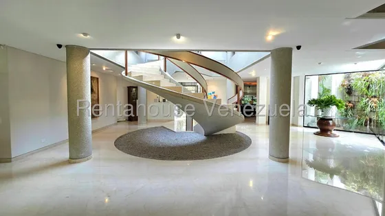Ana Torres. Casa En Venta 25-19612 En Los Chorros