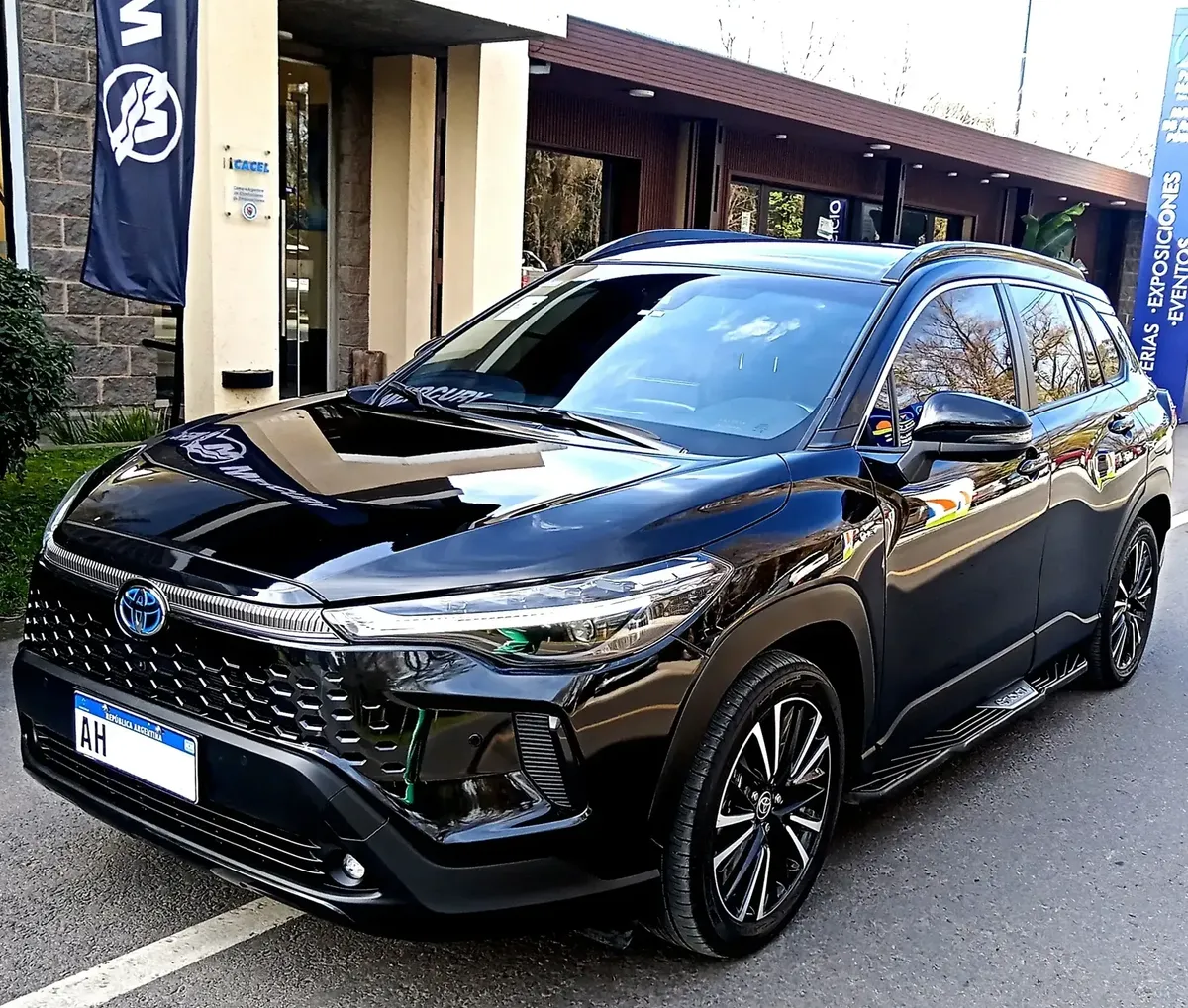 Toyota Corolla Cross 1.8 HEV SEG e-CVT