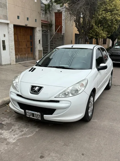 Peugeot 207 1.4 Compact 75cv