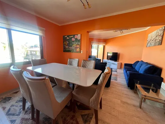 Departamento En Arriendo De 2 Dorm. En Centro De Pto Varas