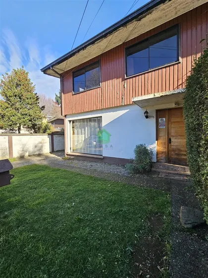 Casa En Arriendo De 4 Dorm. En Valdivia