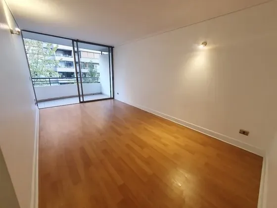 Metro Manquehue 1 Dormitorio Con Estacionamiento Y Bodega