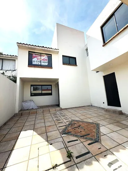 Casa En Venta En Lomas Verdes, Excelentes Condiciones Cod.  Zv1395