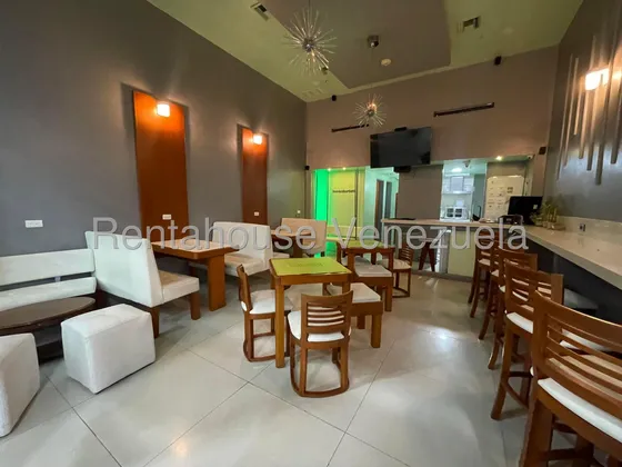 Local En Alquiler C.c Llano Mall Acarigua - #25-11183 Jg Rah