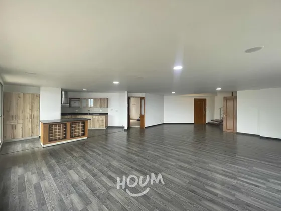 Apartamento En San Joaquín. 3 Habitaciones, 270 M², Id: 149648