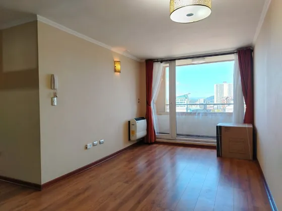 Cómodo Departamento En Torre Quattro