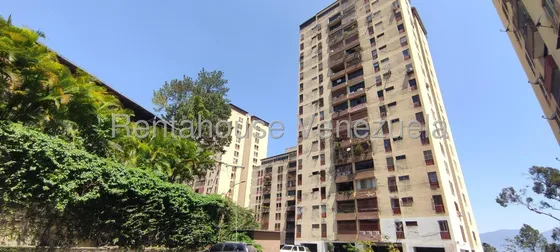 Apartamento En Venta En Montepino Baruta. Yr25-23592