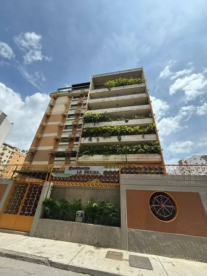 En Venta Amplio Apto. Urb La Soledad. Maracay Edo Aragua. Cliente Directo