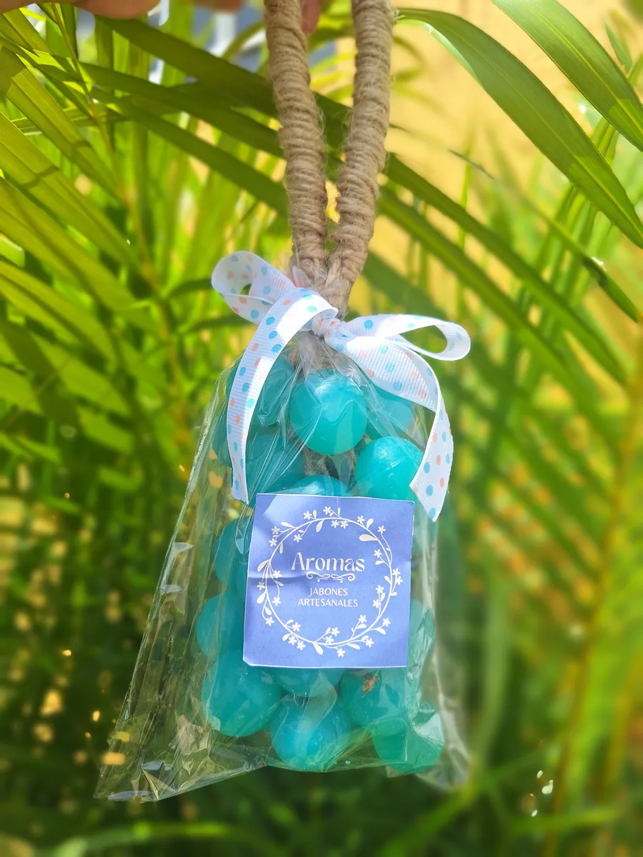 Handmade Soaps 64000525408386122