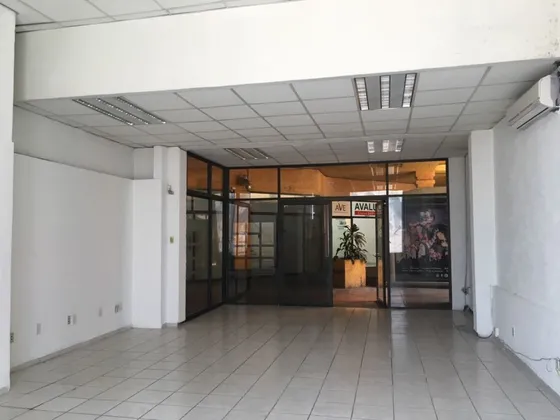Local Comercial En Jacarandas, Cuernavaca, Morelos/ Caen-691-lc