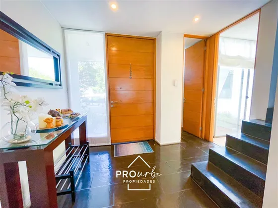 Onofre Jarpa Y Carlos Vildosola /condominio Excelente Estado
