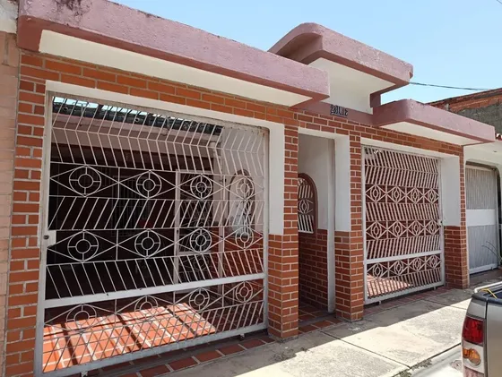 Casa En Venta En El Remanso San Diego Lb