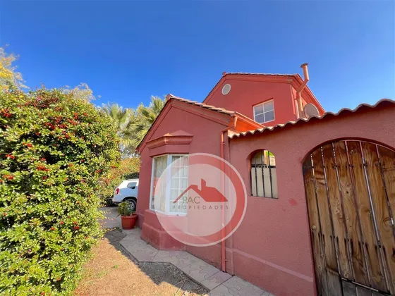 Casa En Venta De 3d/3b En Microbarrio, Valle Lo Campino