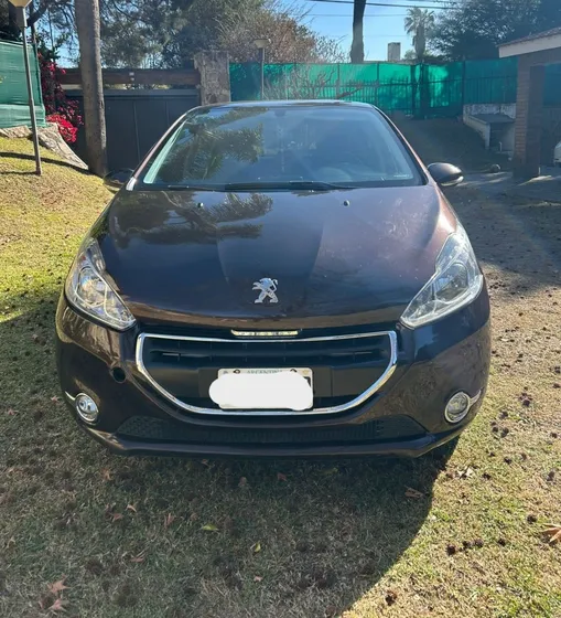 Peugeot 208 1.6 Allure Touchscreen