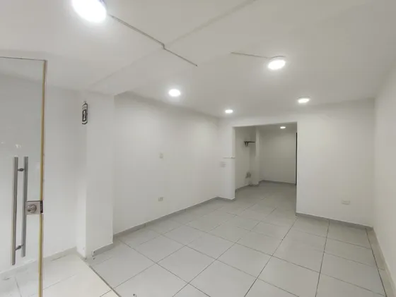 Local En Arriendo En Los Pinos. Cod A30577